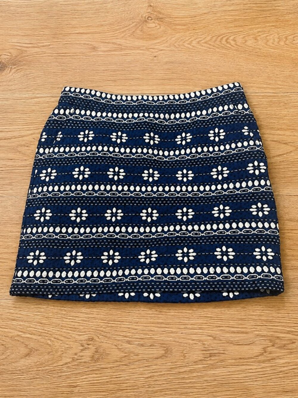 J.Crew Women’s Floral Pattern Mini Skirt Navy Blue White Size 4